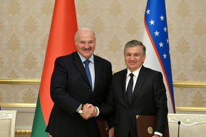 Лукашенко: Беларусь готова помочь Узбекистану по всем направлениям