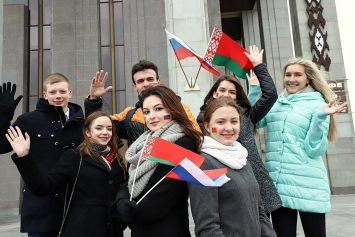 Лукашенко предложил следующий Форум регионов посвятить молодежной тематике