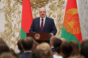 Лукашенко: задача БРСМ — отстаивать высокие идеалы честности и справедливости
