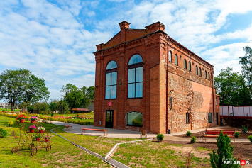 В Дубровно восстановили старинное здание Днепровской мануфактуры