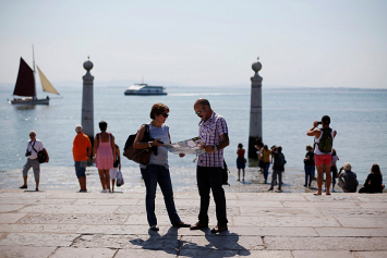 Почему за рубежом растут налоги с иностранных туристов
