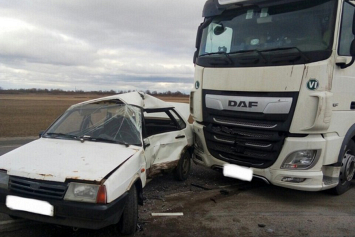 В Житковичском районе столкнулись «Жигули» и грузовик DAF c полуприцепом - трое пострадавших 