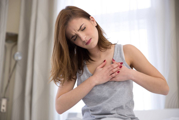 Названы пять причин болезней сердца у женщин моложе 50 лет