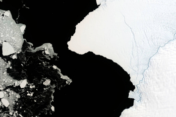 NASA нашло новый айсберг размером с Лондон